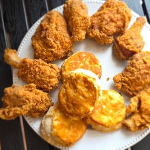 8-Piece Family Feast, 2 large side, 1 Drink & 4 Biscuits